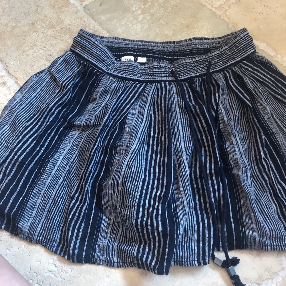 GAP shorts